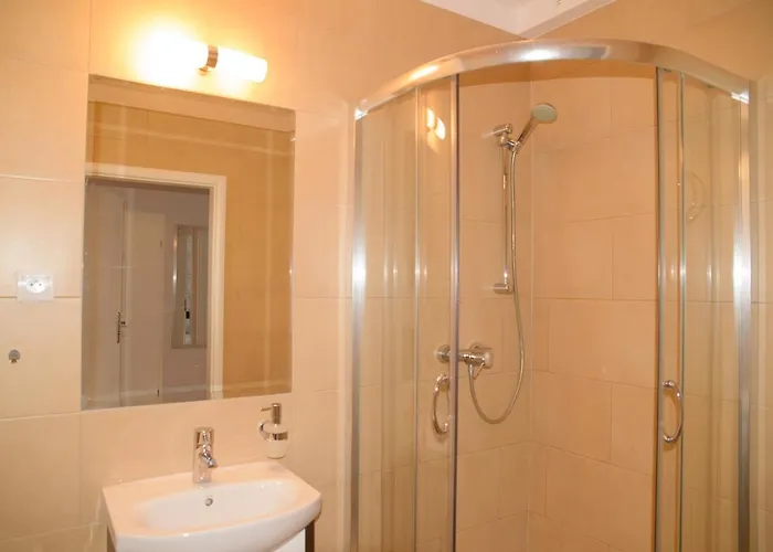 Karpatka 2 Przy Wyciagu Narciarskim 4 Dwie Lazinki